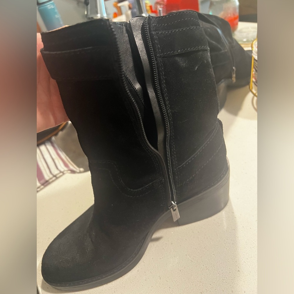 Vince Camuto Black Leather Footwear